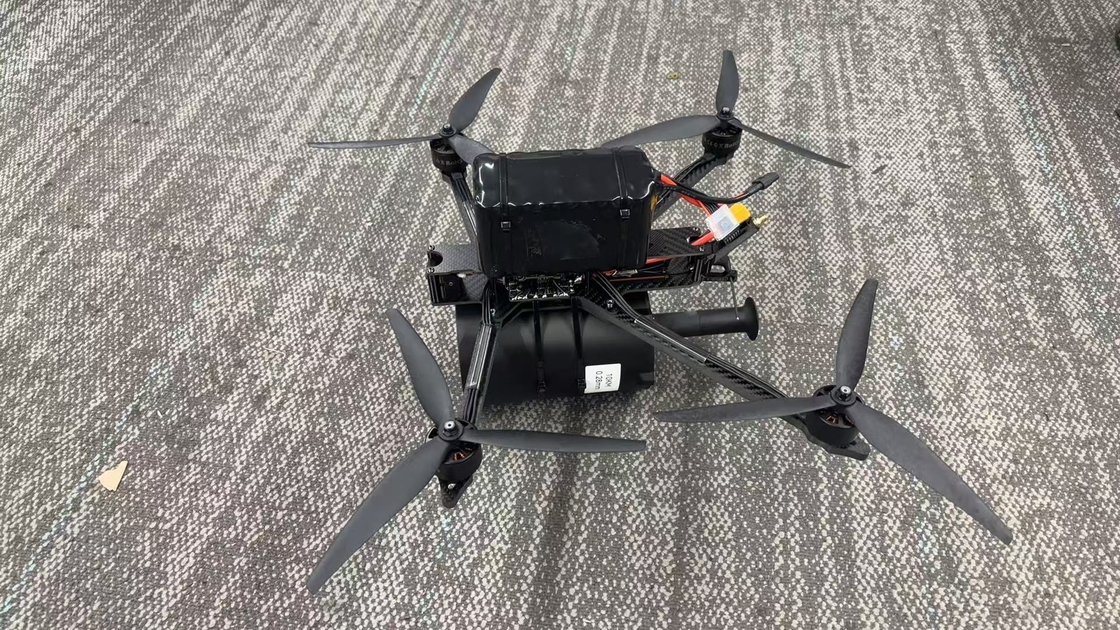 Профессиональный FPV Fiber Quadcopter Drone готов к полету 30 км / руль Ультралегкий вес - высокая прочность на тягу - внутренняя к внешней проводке