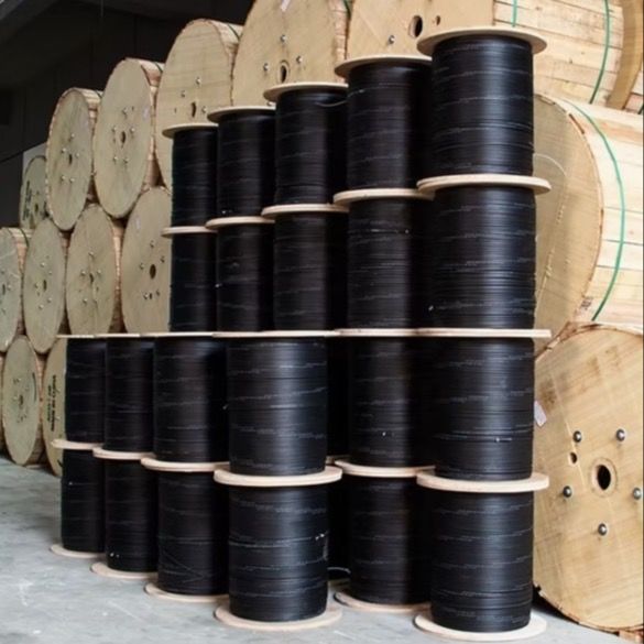 Черный кабель-мессенджер FTTH, оптический кабель, 4-жильный, используется для строительства коммуникаций